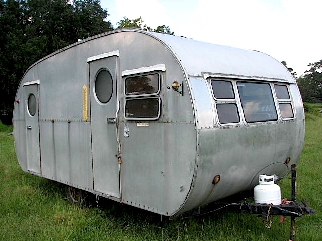 1952 Yellowstone 19 ft. trailer