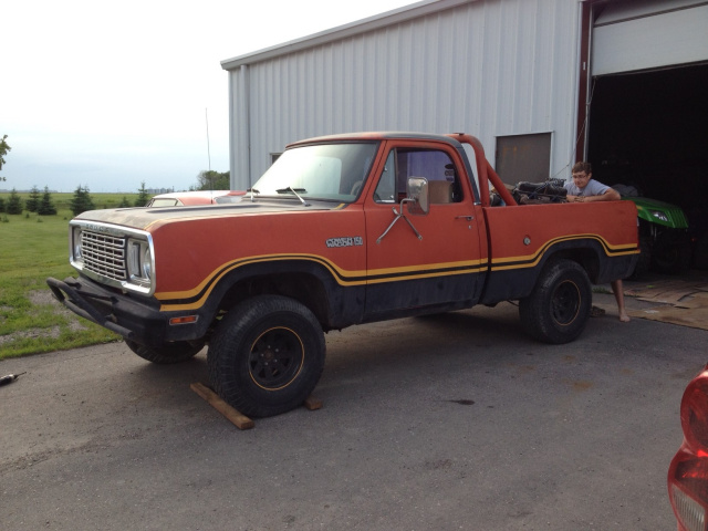 Dodge Macho Ramcharger